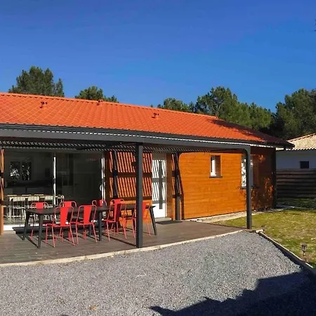 4 Bedroom House With Garden Holiday home